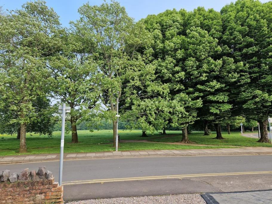 Room On Heath Park Cardiff Buitenkant foto